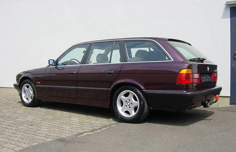 ATTELAGE BMW Serie 5 Break 1992->1997 (E34) - Col de cygne - attache remorque BRINK-THULE
