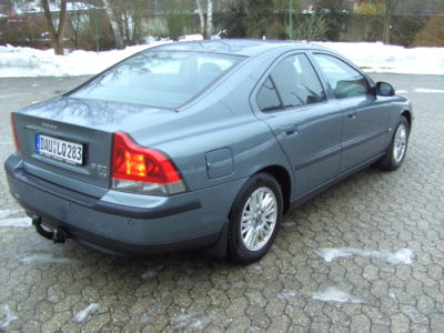 ATTELAGE VOLVO S60 berline 2001-> - COL DE CYGNE - attache remorque BRINK-THULE