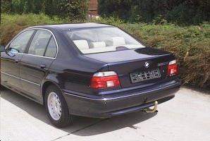 ATTELAGE BMW Serie 5 1996-> 2003 (E39) (Sauf M5) (Incl. cache parechocs) - RDSO demontable sans outil - BRIN